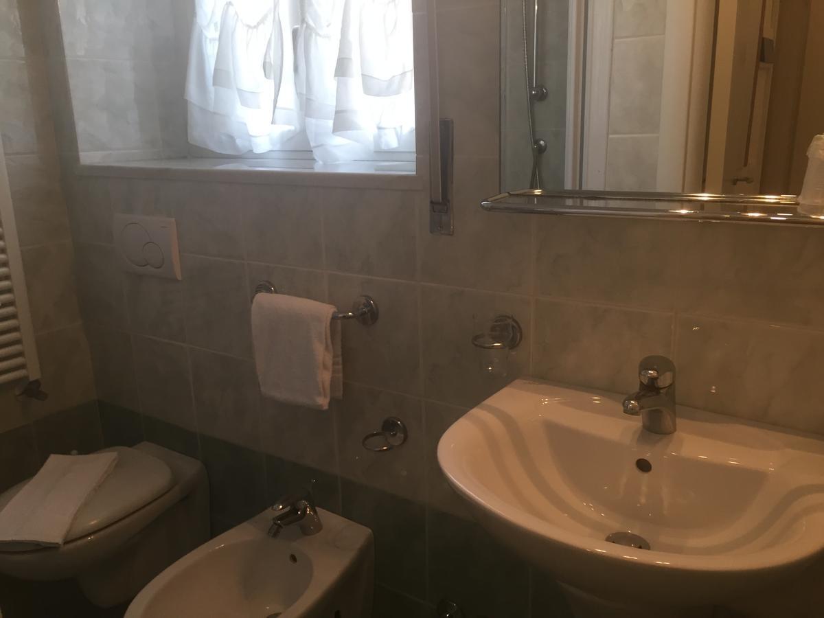 Hotel Villa Gentile Levanto Kültér fotó